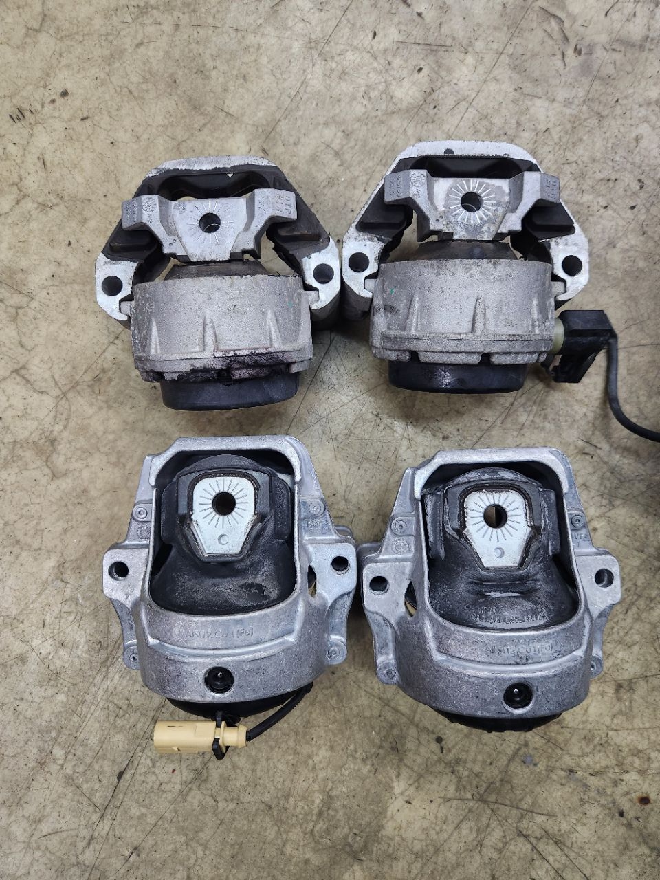 아우디 A6 45TFSI 엔진브라켓.미션브라켓 교체